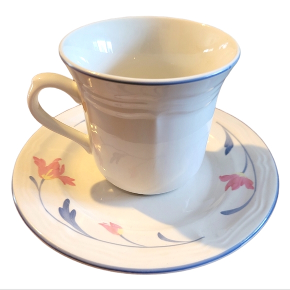 1 Vtg Cup & Saucer Avonlea Blue/Pink Flower - Picture 4 of 8